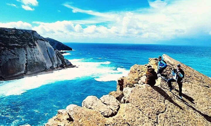 Jurassic Hiking tour to footprints of dinosaur in Espichel Cape