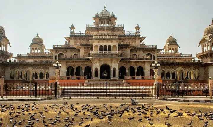 Guided Jaipur Tour From Agra With Drop At New Delhi Including Lunch & Entry