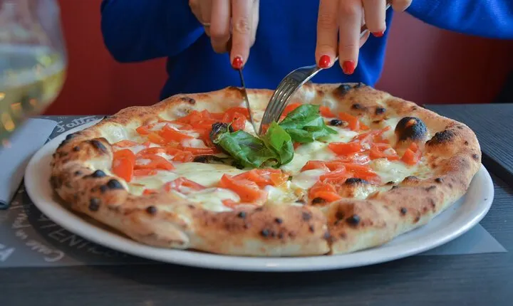 Last Lap! 1h Pizza Class in Rome