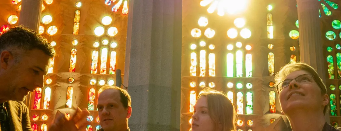 Sagrada Familia and Pedrera small-group tour with glass of cava