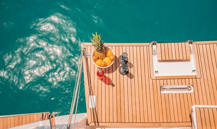 Athens Half-Day Morning Sailing Cruise with Greek Gastronomy