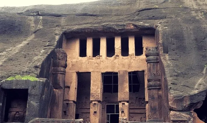 Mumbai: Kanheri caves half day guided tour with transfers