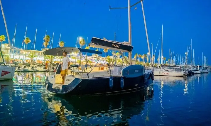 Romantic Private Dinner on a Sailboat 1 Night for 2 people