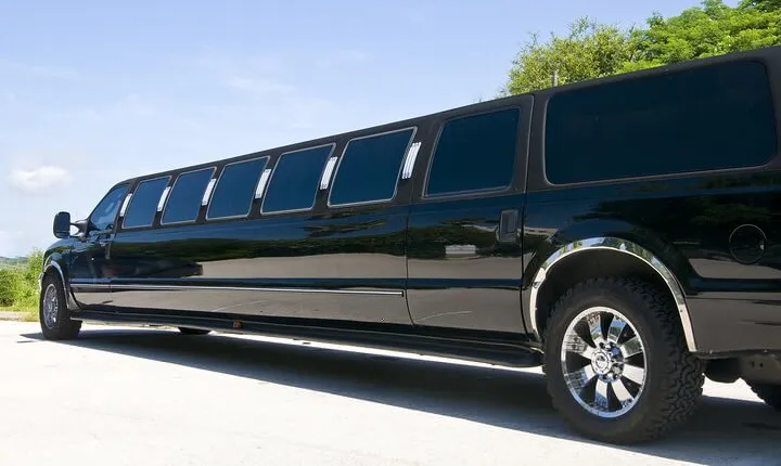 One way Private Transfer from Paris City to Gare Saint Lazare