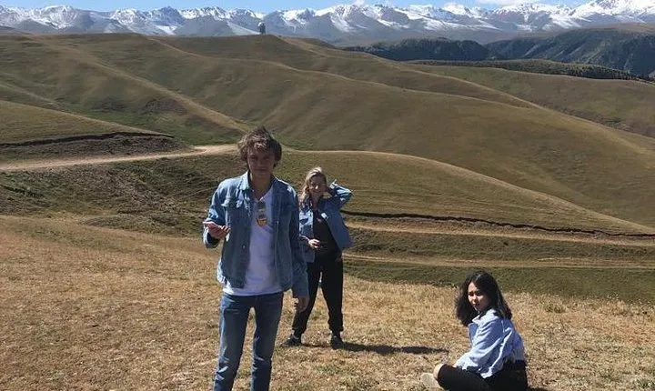 Tour to the Assy plateau