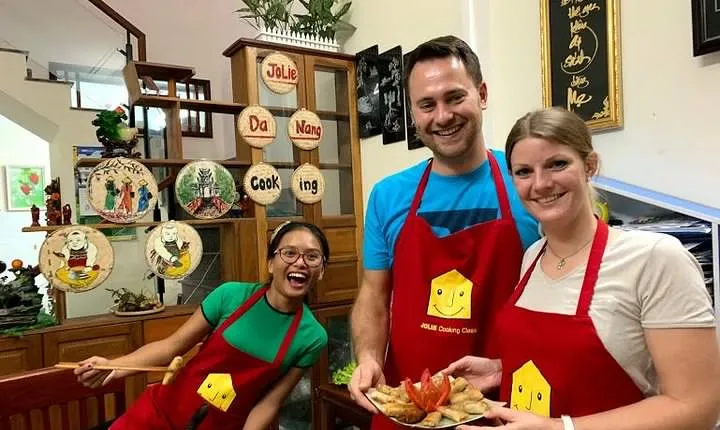 6-Hour Cooking Class in Danang (JDN1)