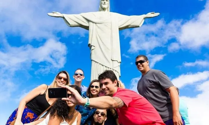 A Day in Rio: Christ the Redeemer, Sugarloaf Mountain, Selaron with Lunch