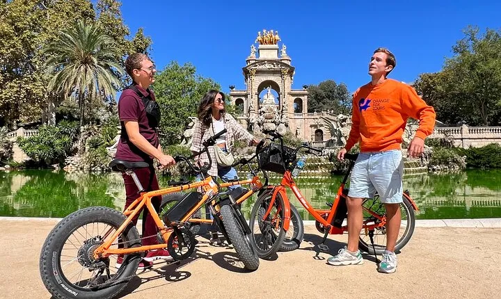 Barcelona 20 Best Sights with Local Guide on Bike/E-Bike