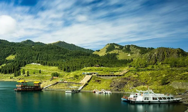 Full-Day Private Guided Tour to Heavenly Lake of Tianshan