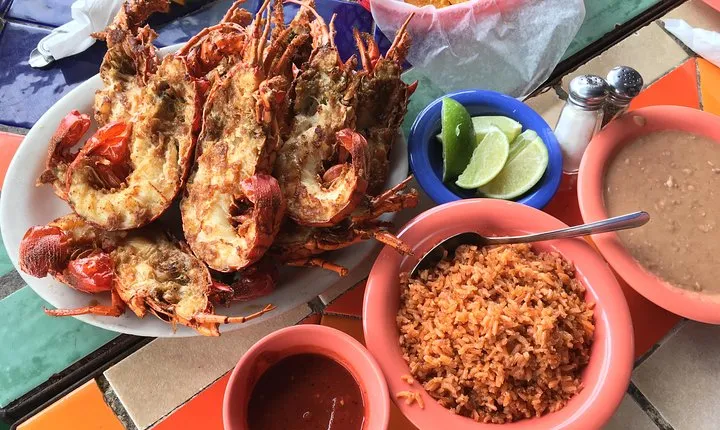 Puerto Nuevo Lobster, Margaritas and Mariachi Private Tour