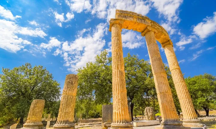 2 Days Private Tour: Mycenae - Epidaurus - Corinth & Ancient Olympia 