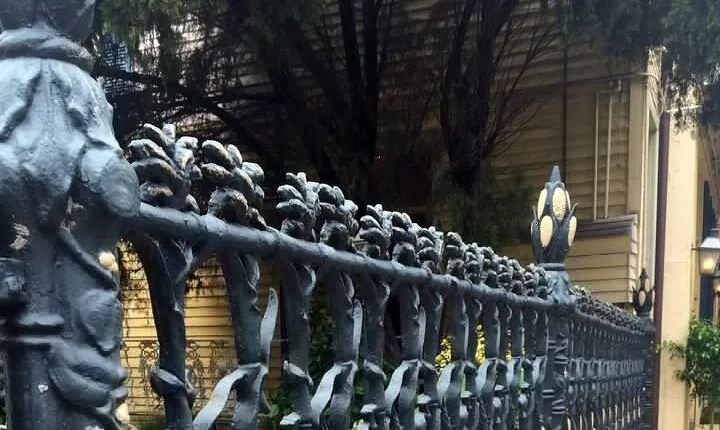 French Quarter Walking Tour With Comp 1850 House Museum Admission