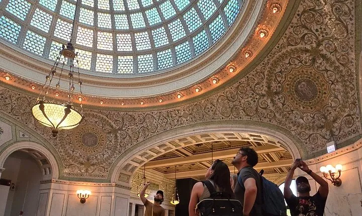 Chicago Architecture and True Crime History Tour 