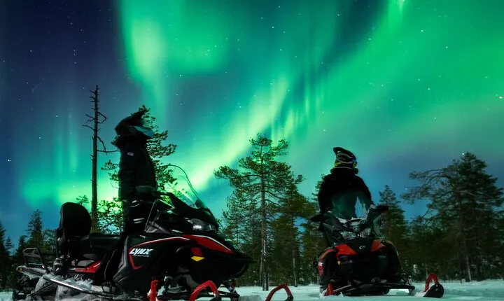 Northern Lights Night by Snowmobile (private tour)
