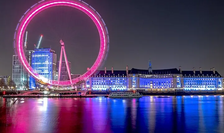 London by Night - Tootbus Sightseeing Tour
