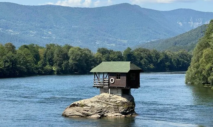 From Belgrade: Best of West (Drina House, Drvengrad & Sargan 8)