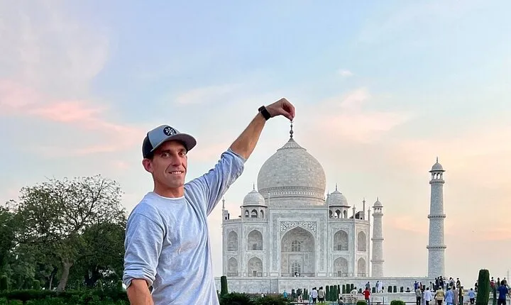  Taj Mahal Day Tour From Delhi by Car