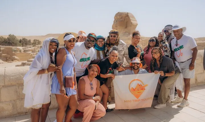 VIPPrivate Tour To Explore Giza Pyramids ,Sphinx, National museum