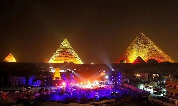 From Giza: Sound&light show, Giza pyramids and Dinner on the Nile