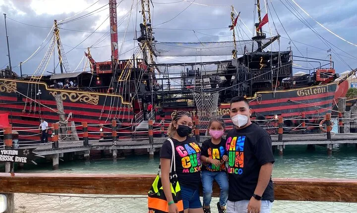 Night Adventure - Pirate Ship, Dinner & Show in Cancun Shore
