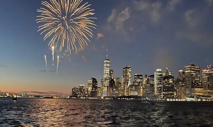 New York City 4th of July Fireworks Luxury Boat Tour