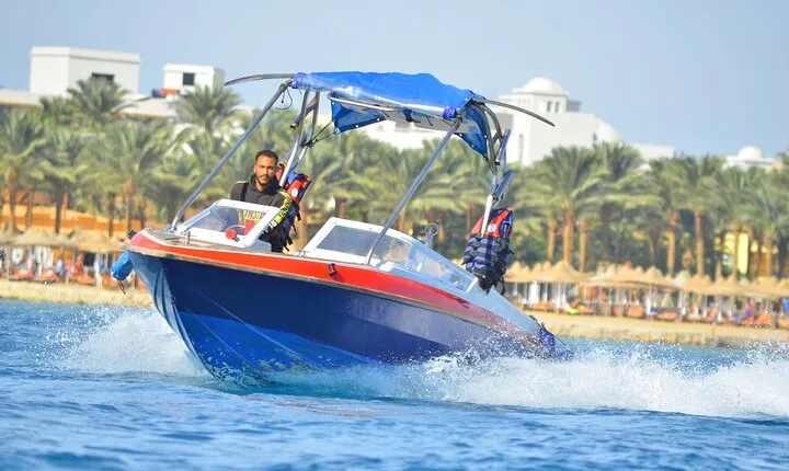 Private Speedboat Excursion Dolphin House Discovery - Hurghada