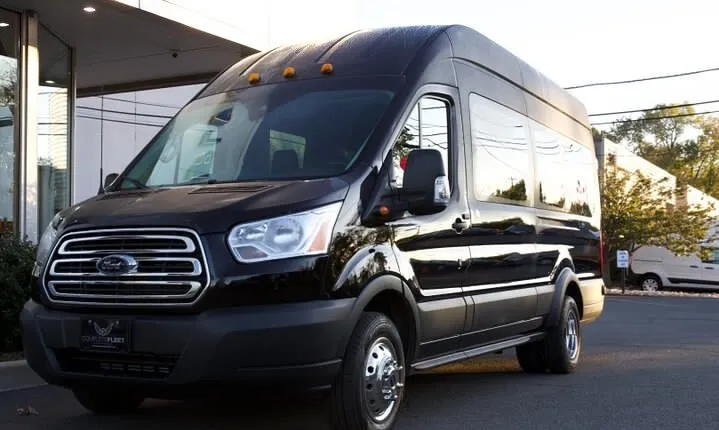 Private Airport Transfer Sprinter JFK/LGA to NYC Round Trip 