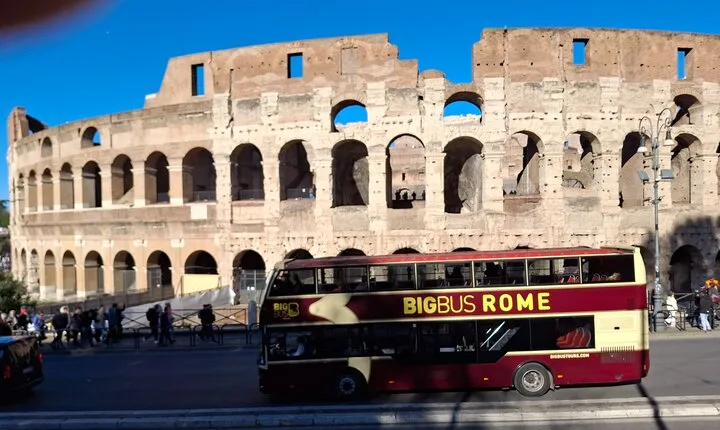 Rome in Freedom Open Bus Tour. Hop On Hop Off. BIG BUS/T.Y.T.