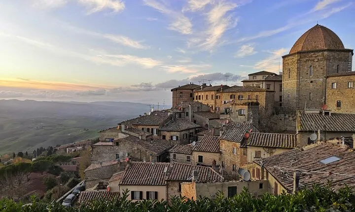 Volterra Tour + Salt Mine by van from Lucca, Pisa or Livorno Port