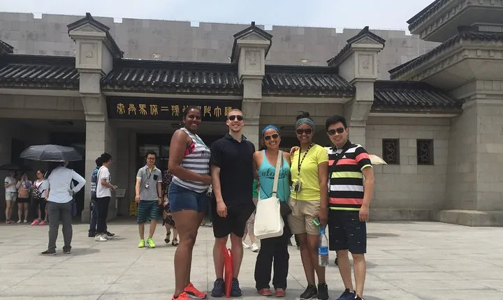 Xi'an Private Tour to visit Terracotta Warriors and Big Wild Goose Pagoda