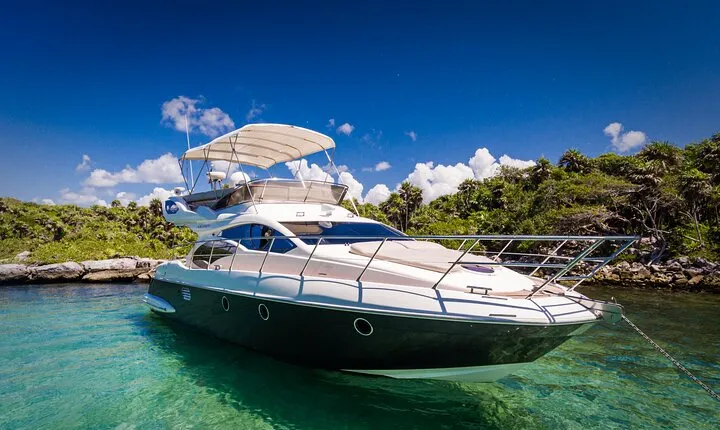 Tulum Luxury Escape: 4h All-Inclusive on 43′ Private Yacht