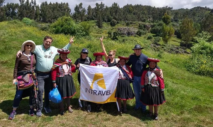4 days tour in Cusco: City tour, Sacred Valley, Machu Picchu and Vinicunca