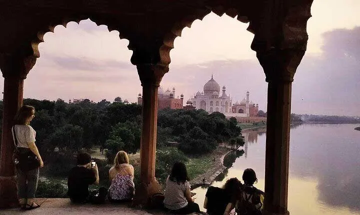 Private Taj Mahal and Agra Full Day Tour from Delhi