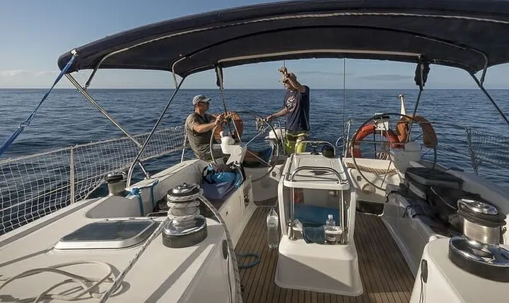 Private 3-hours afternoon SailingTour and Snorkeling with Food and Drinks