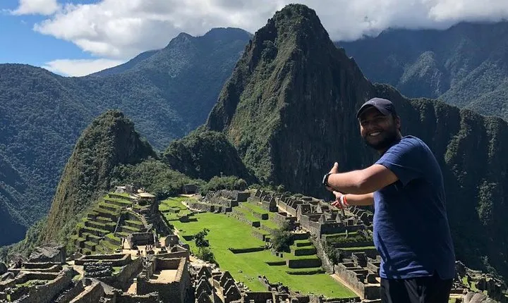 Tour 4Days: Sacred Valley - Machupicchu - Rainbow Mountain