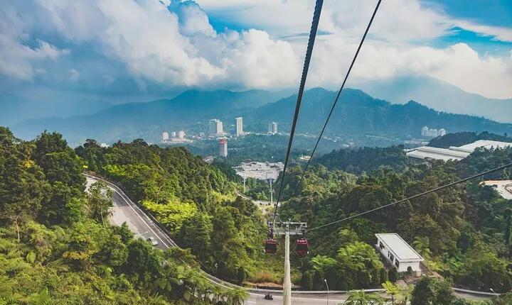 Cool Mountain Escape to Genting Highlands Tour from Kuala Lumpur