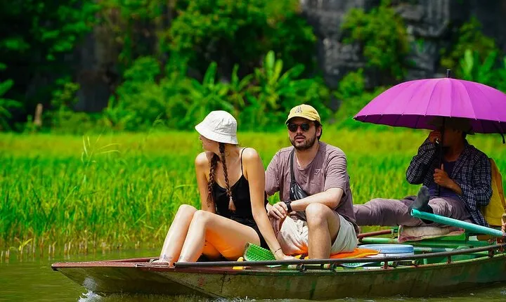 Day-tour to Hoa Lu - Tam Coc