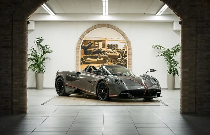 Enjoy Modena to the fullest: Fast Cars&Slow Food