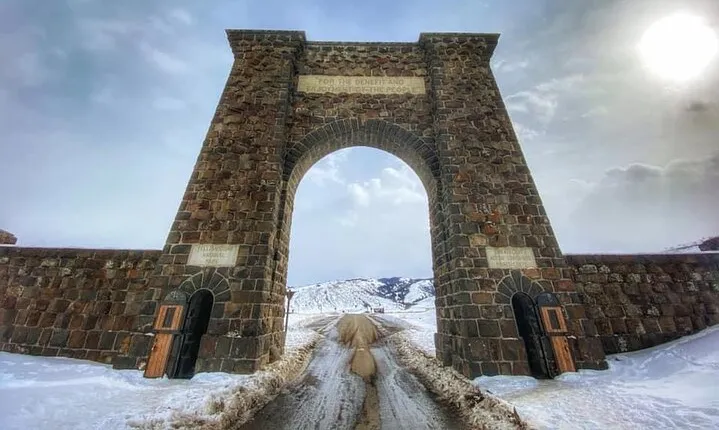 VIP Private North Yellowstone National Park Winter Excursion
