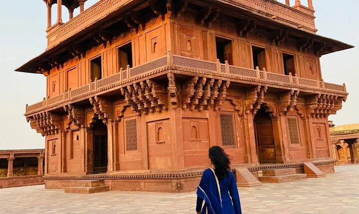 Glories of the Past-3 Day Tour to Delhi Agra Fatehpur-Taj & More