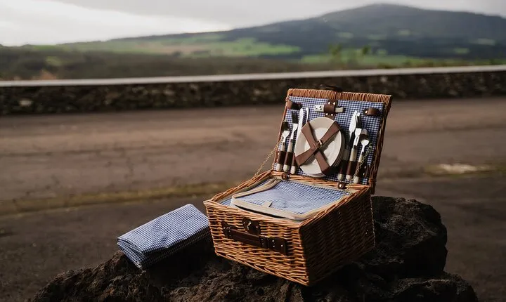 From Angra: Terceira Sunset with Local Products (Shared Tour)