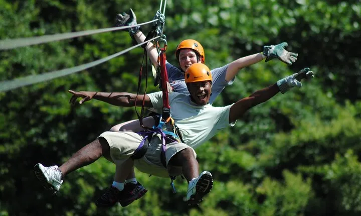 Roatan: Zipline and Ecowalk Combo Experience