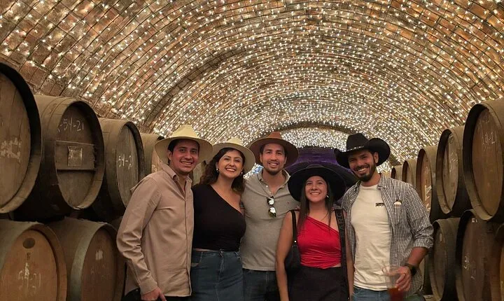 Guided Full Day Tour to Tequila and Cantaritos el Guero