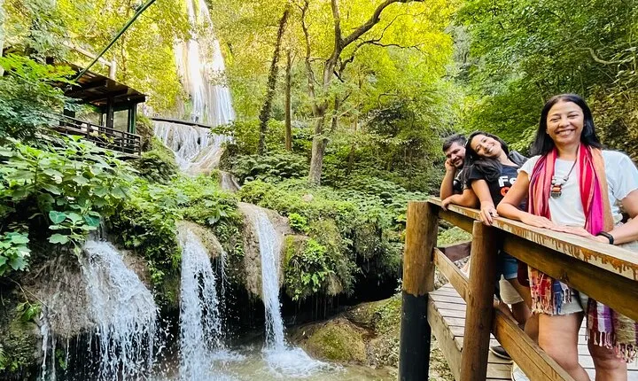 Tour "Cola de Caballo Waterfalls", With guide, transfer and tickets