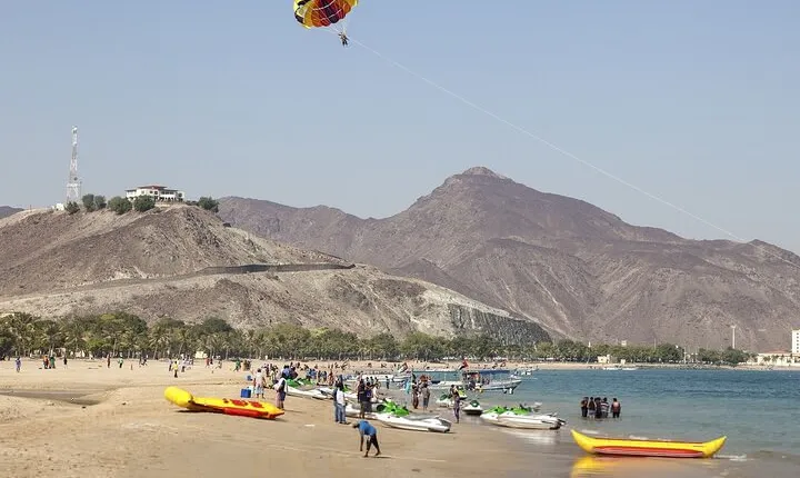 6 Emirates Tour from Dubai