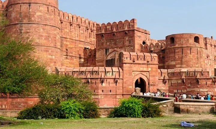 3 Days Golden Triangle Private Tour from Delhi to Agra and Jaipur