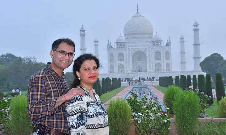 Same Day Taj Mahal Tour From Delhi