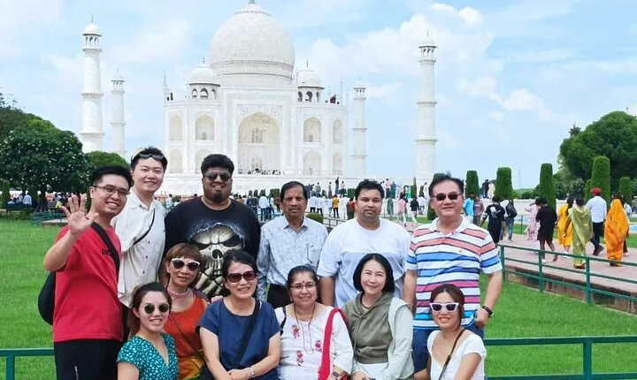  Same Day Taj Mahal, Agra Fort & Baby Taj Tour From Delhi by Car 