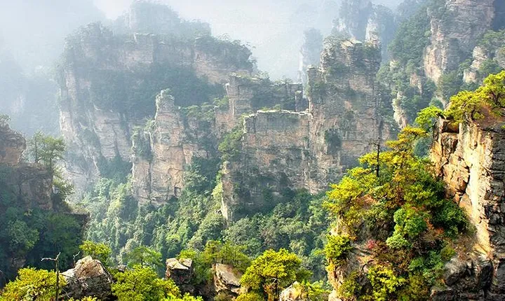 Private 2-Night Zhangjiajie Avatar and Tianmen Mountain Tour