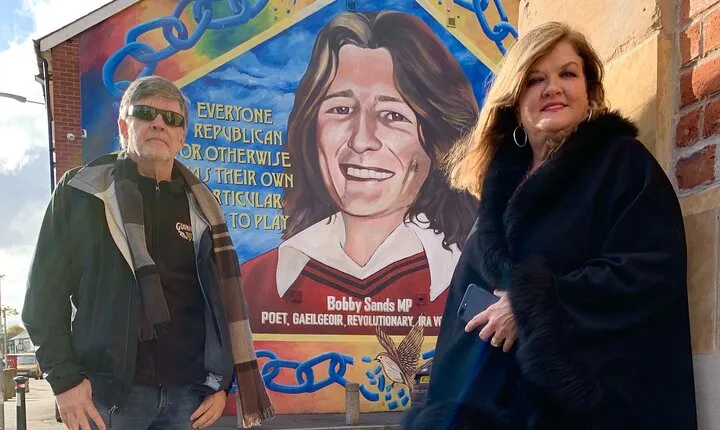 World Famous Belfast City Centre Black Cab/Taxi Tour 2 Hours